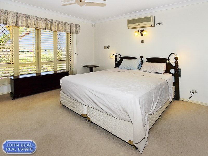30 Resolute Court, Newport QLD 4020