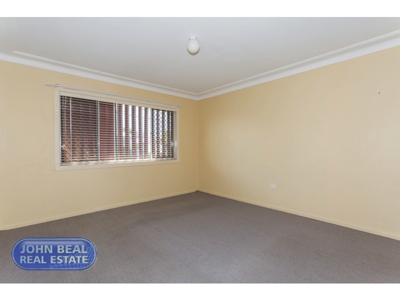 33 Langdon Ave, Margate QLD 4019