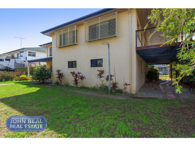 33 Langdon Ave, Margate QLD 4019