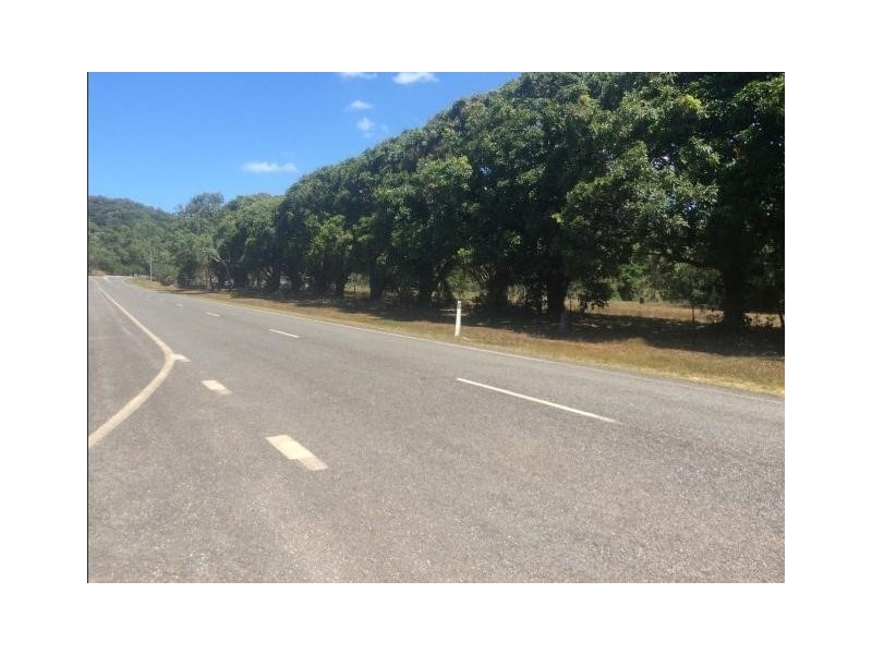 7 Racecourse Rd, Cooktown QLD 4895