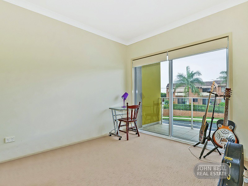 3/3 Sydney St, Redcliffe QLD 4020