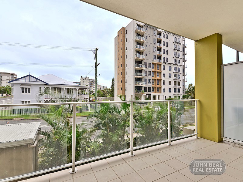 3/3 Sydney St, Redcliffe QLD 4020