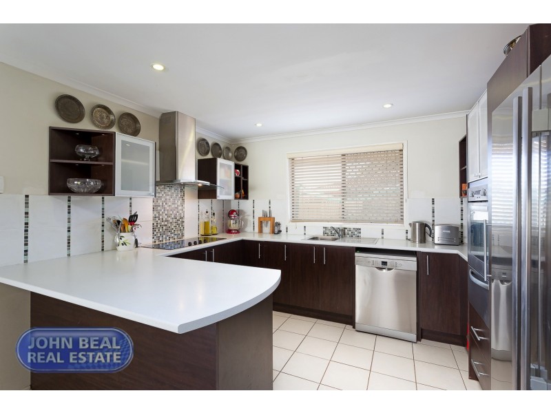 4 Claret Ct, Kippa-ring QLD 4021