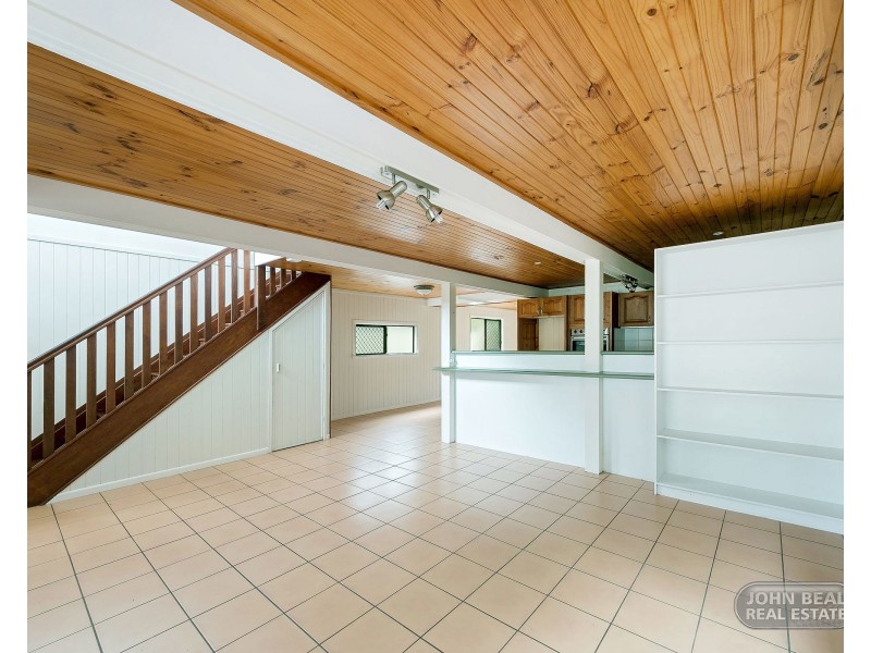 35 Annie St, Woody Point QLD 4019