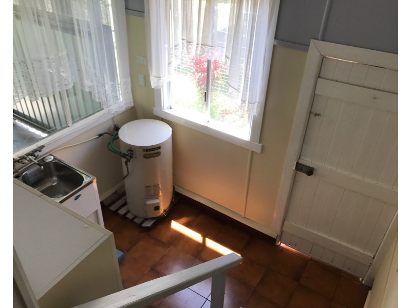 30 Queen St, Scarborough QLD 4020