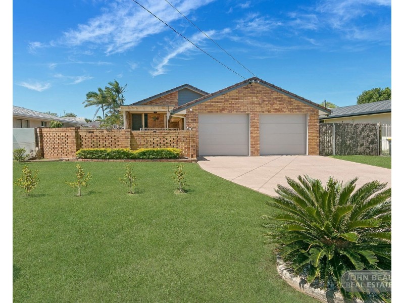 10 Beacon Cres, Newport QLD 4020