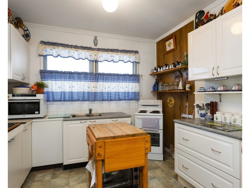 202 Scarborough Rd, Scarborough QLD 4020
