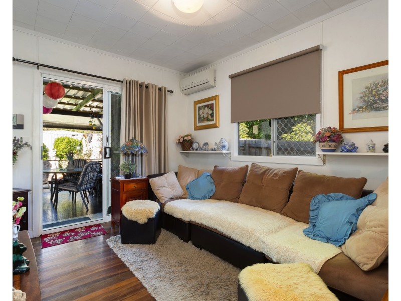 202 Scarborough Rd, Scarborough QLD 4020