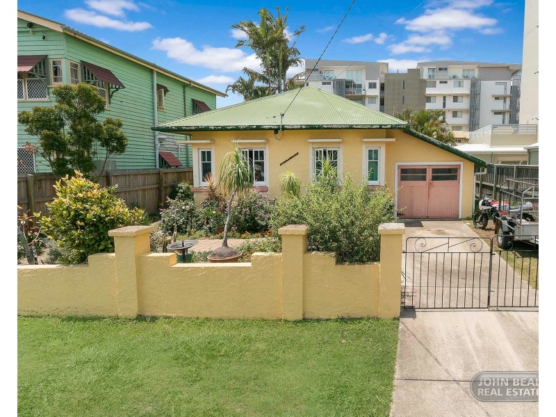 4 Louis St, Redcliffe QLD 4020
