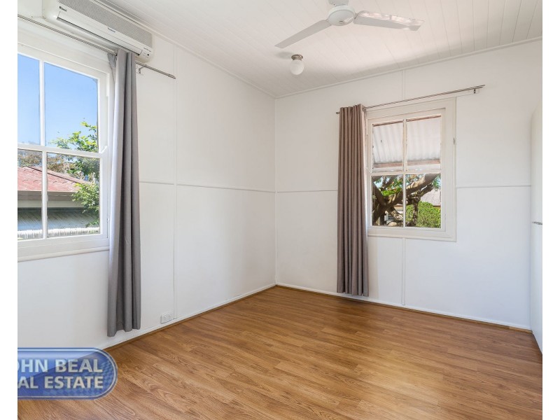 33 McAneny Street, Redcliffe QLD 4020