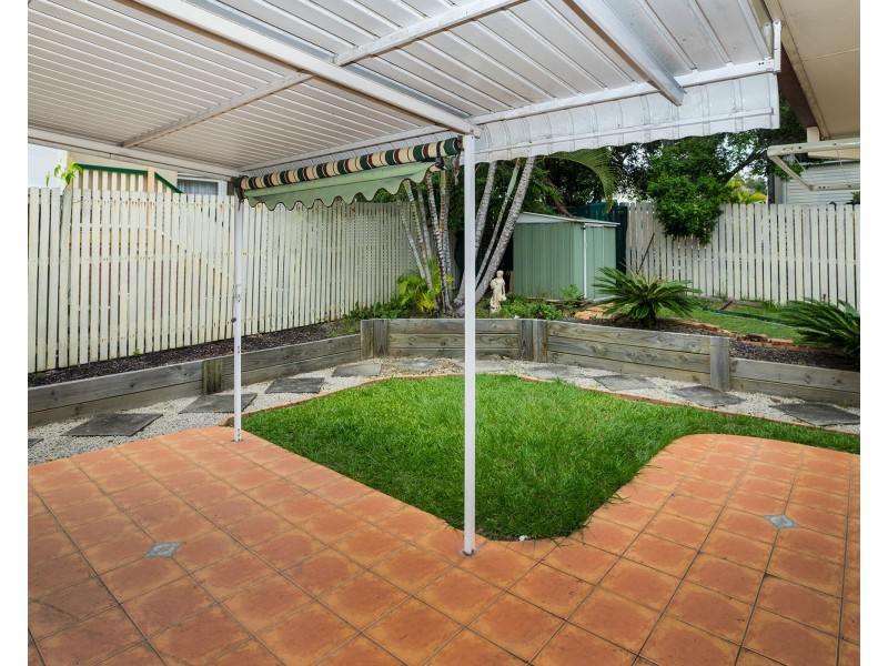 27 Ewan St, Margate QLD 4019