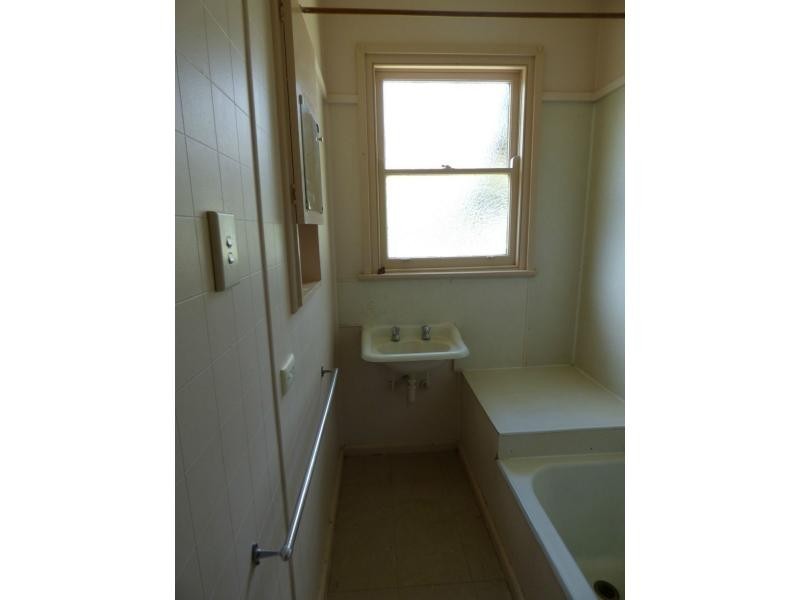 16 Russell Street, Benalla VIC 3672