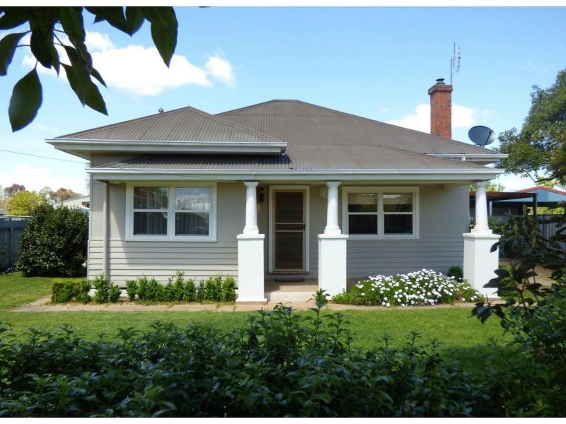 13 Crofton Street, Benalla VIC 3672