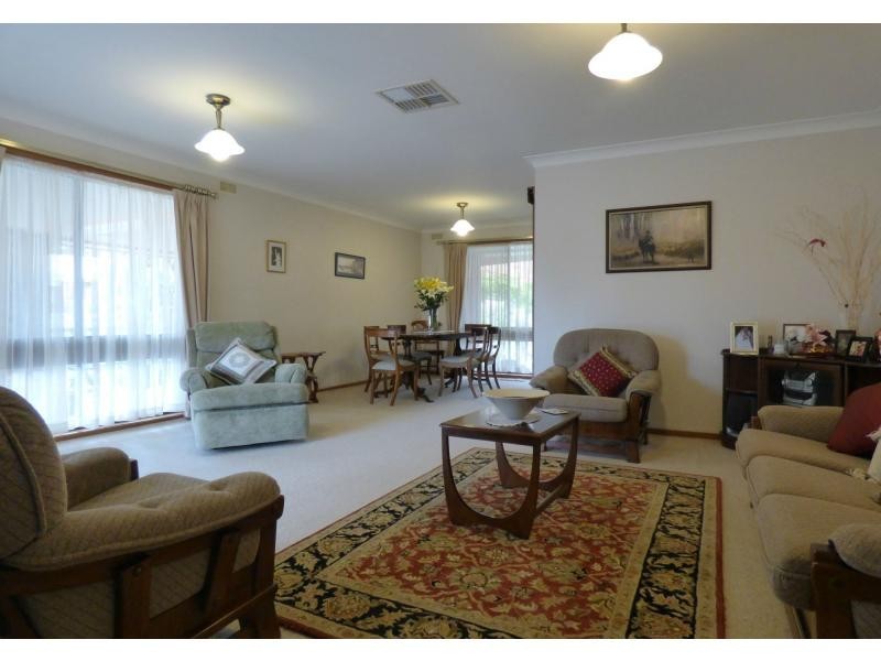 85 Coish Avenue, Benalla VIC 3672