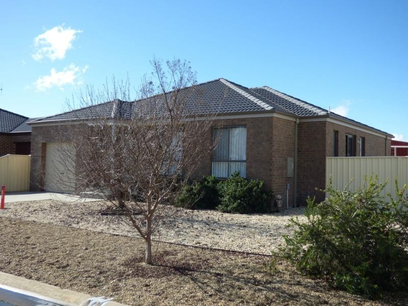 3 Wattletree Grove, Benalla VIC 3672