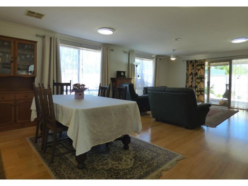 10 Moran Street, Benalla VIC 3672