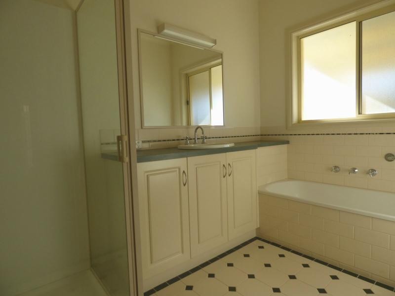 19 Stacey Street, Benalla VIC 3672