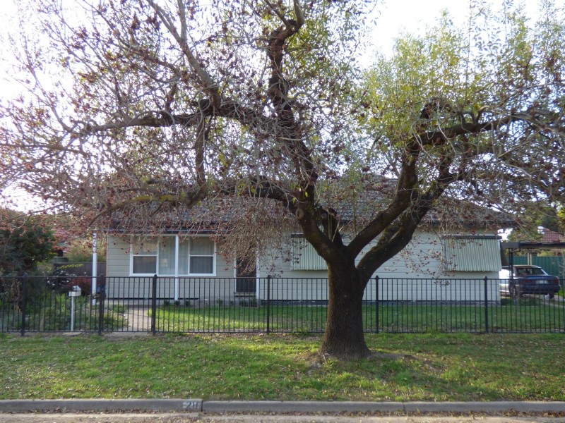 28 Shadforth Street St, Benalla VIC 3672