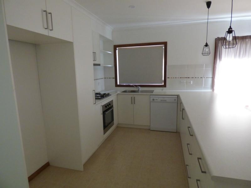 2/8A Riverview Road, Benalla VIC 3672