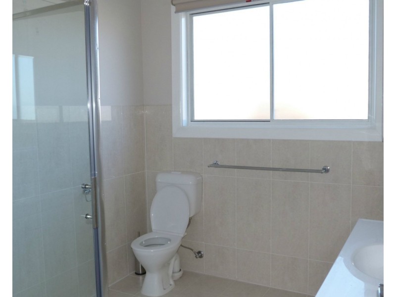 10 Tomkins Parade, Benalla VIC 3672