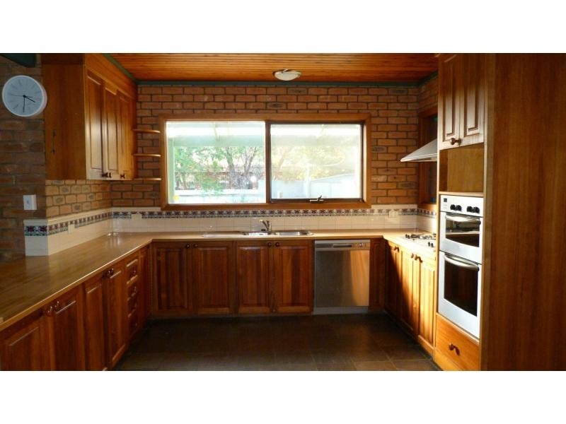 24 McConnan Street, Benalla VIC 3672