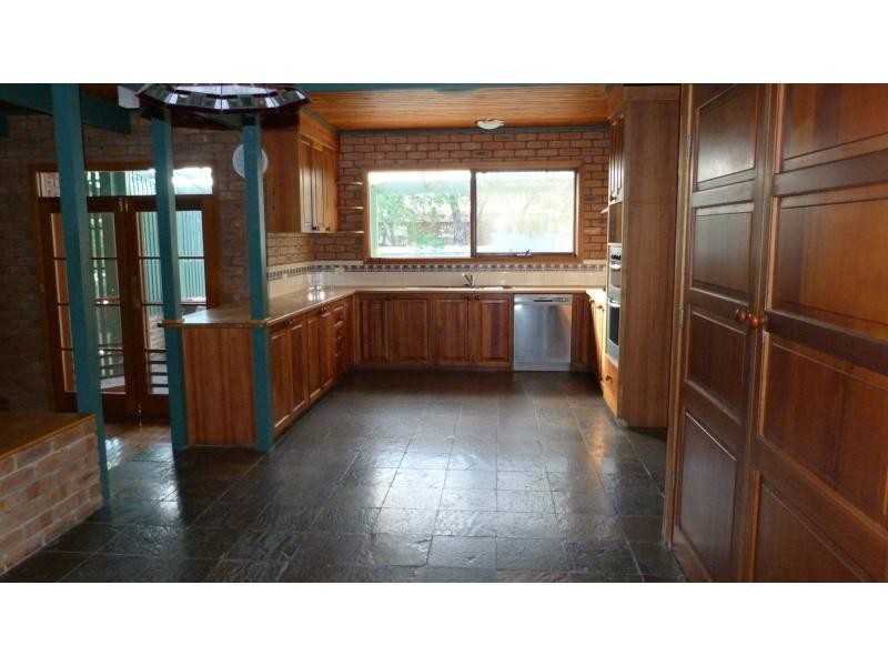 24 McConnan Street, Benalla VIC 3672