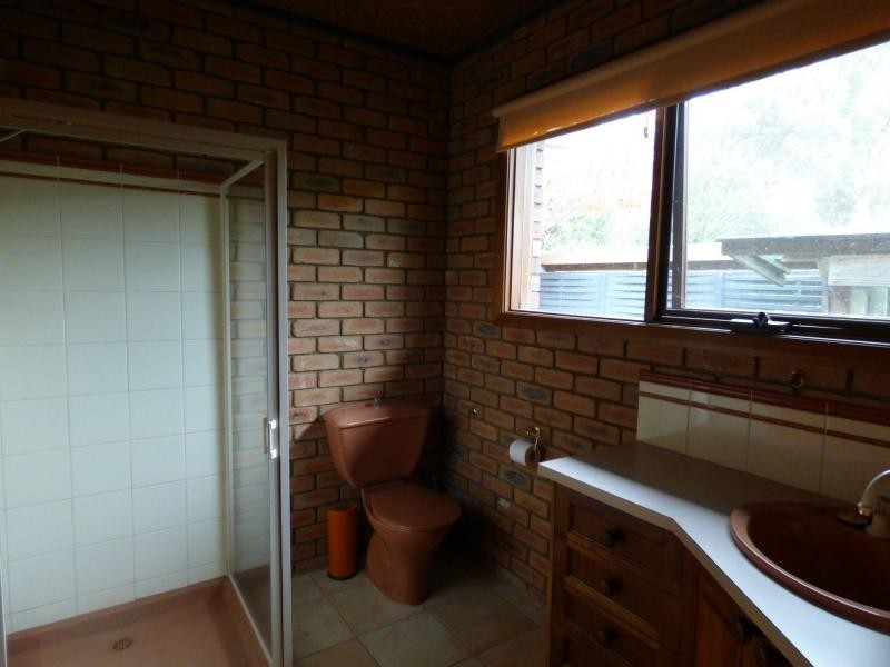 24 McConnan Street, Benalla VIC 3672