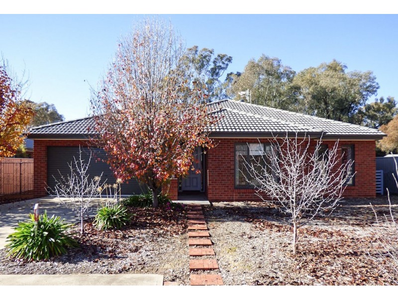 19 Carlyle Street, Benalla VIC 3672