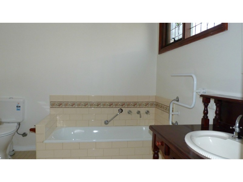 52 Benalla Street, Benalla VIC 3672