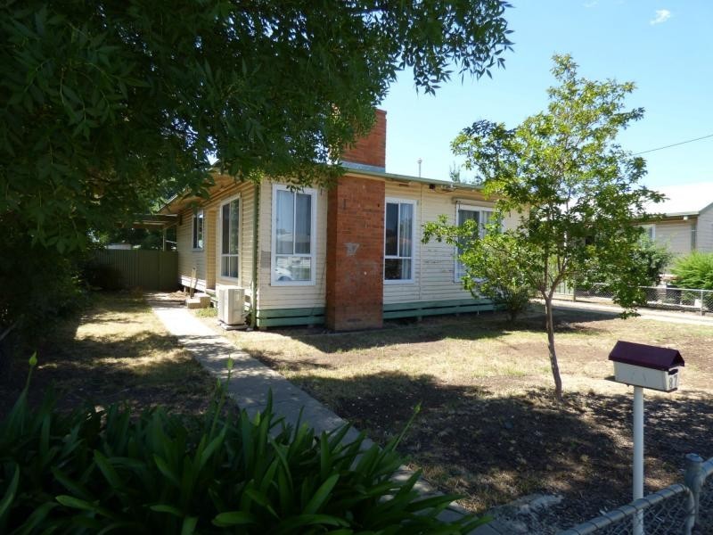 87 Thomas Street, Benalla VIC 3672