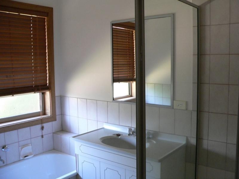 1/10 Ledger Court, Benalla VIC 3672