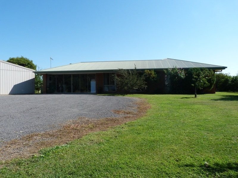 38 Barrs Lane, Benalla VIC 3672