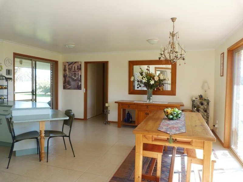 38 Barrs Lane, Benalla VIC 3672