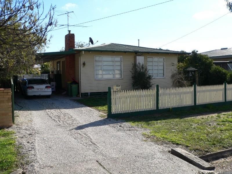 14 Afton Avenue, Benalla VIC 3672