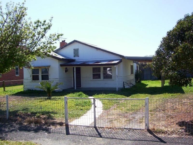 50 Main Street, Devenish VIC 3726