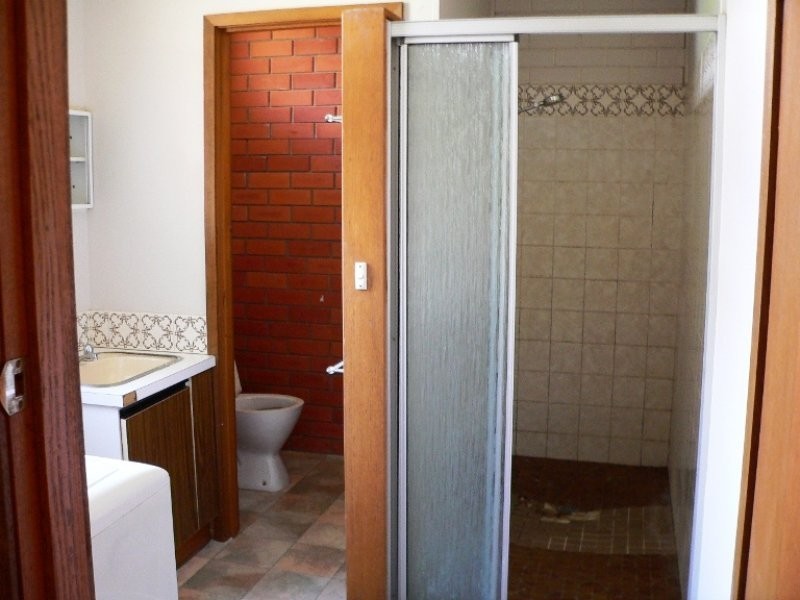 Unit 3/5 Helms Court, Benalla VIC 3672