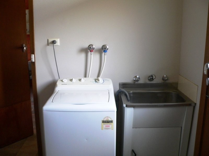 Unit 3/5 Helms Court, Benalla VIC 3672