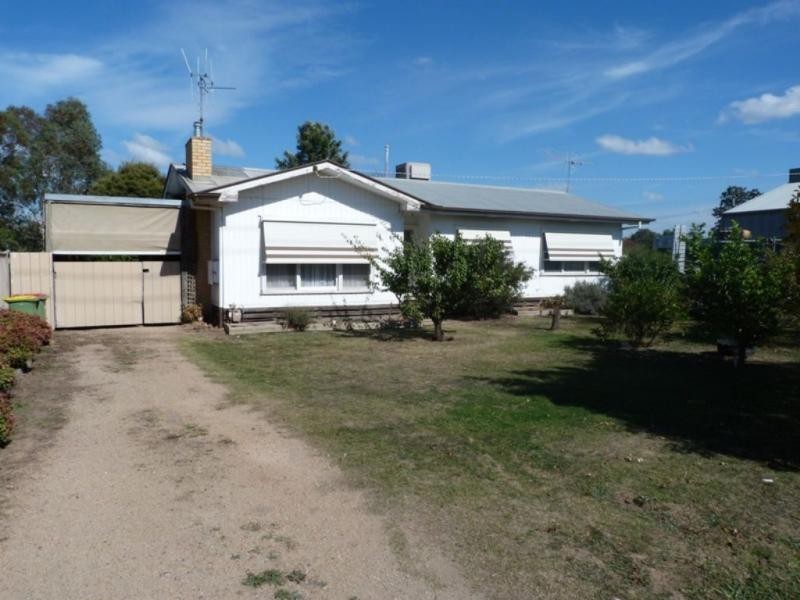 28 Roe Street, Benalla VIC 3672