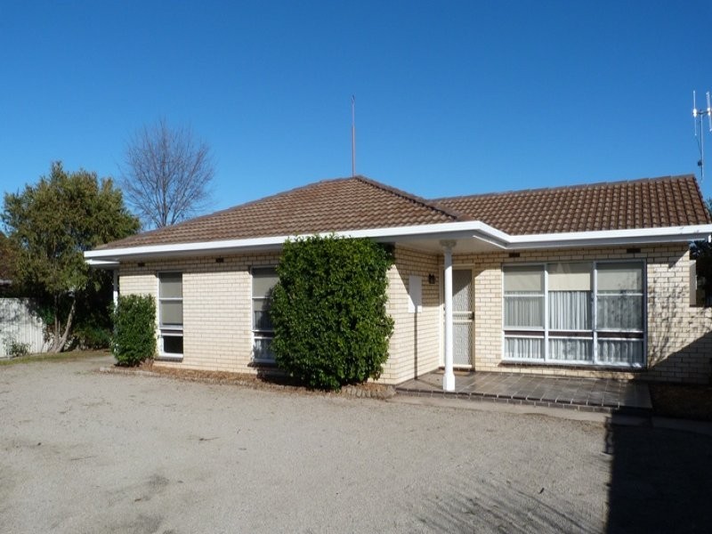 2/24 Arundel Street, Benalla VIC 3672