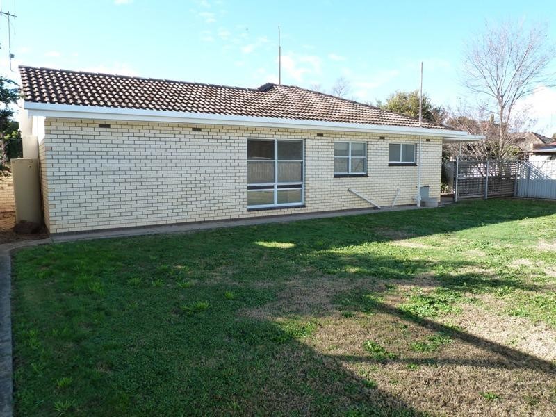 2/24 Arundel Street, Benalla VIC 3672