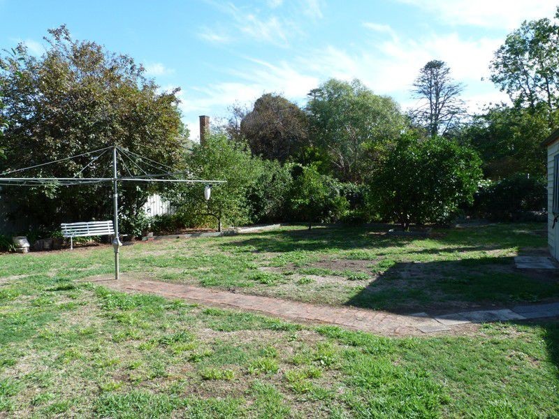 2 Hyacinth Street, Violet Town VIC 3669