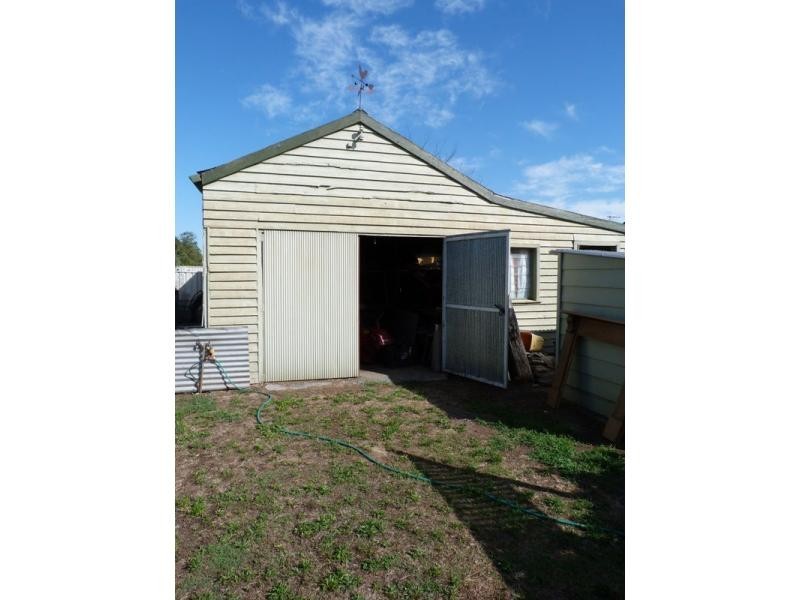 2 Hyacinth Street, Violet Town VIC 3669