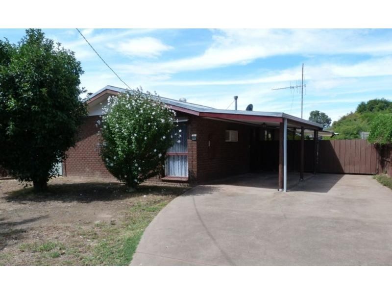 11 Oak Avenue, Benalla VIC 3672