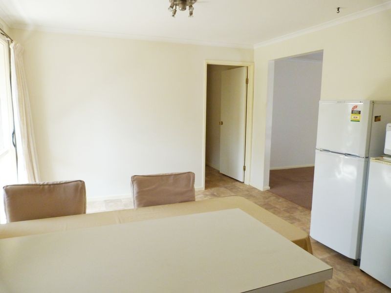 11 Oak Avenue, Benalla VIC 3672