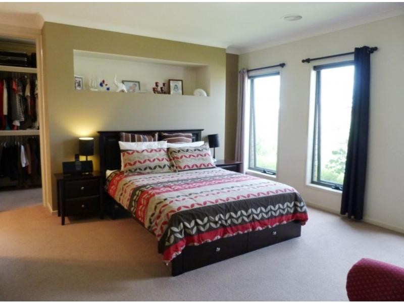 18 Ironbark Drive, Benalla VIC 3672