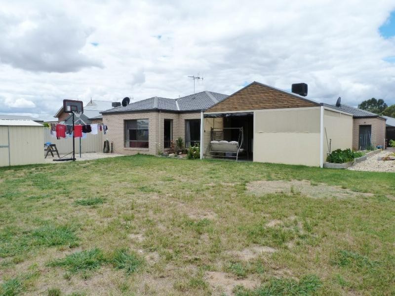 18 Ironbark Drive, Benalla VIC 3672