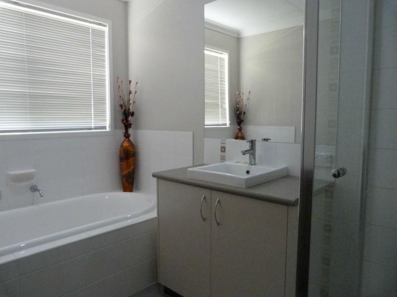 7 Ironbark Drive, Benalla VIC 3672