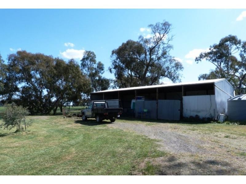 L2 Stoney Creek Road, Devenish, Benalla VIC 3672