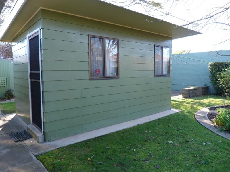 15 Perth Street, Benalla VIC 3672