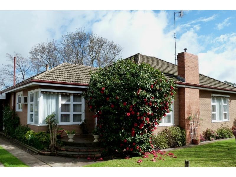 10 Charles Street, Benalla VIC 3672